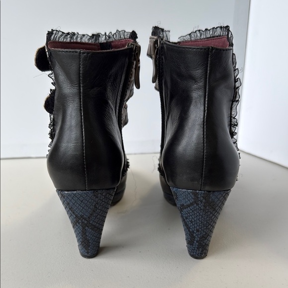 Italmoda Black, Tan, Blue Victorian Heeled Boots with Straps and Lace Trim - Picture 5 of 16